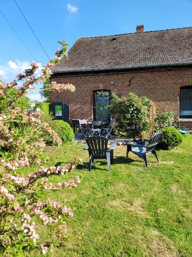 Studio Bienvenue Du Cote De Chez Nous Avec Jardin Privatif Wignehies Exteriér fotografie