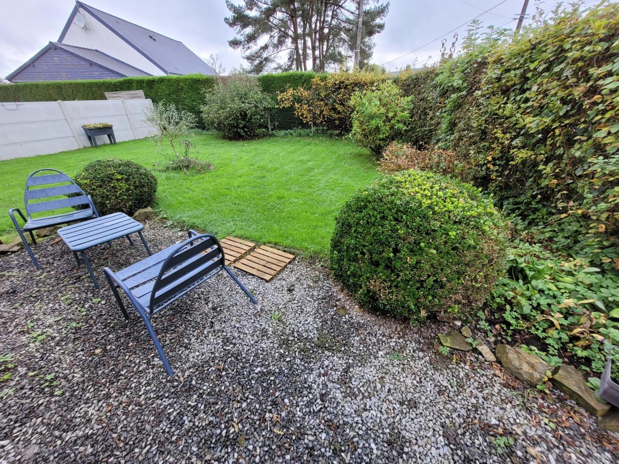 Studio Bienvenue Du Cote De Chez Nous Avec Jardin Privatif Wignehies Exteriér fotografie